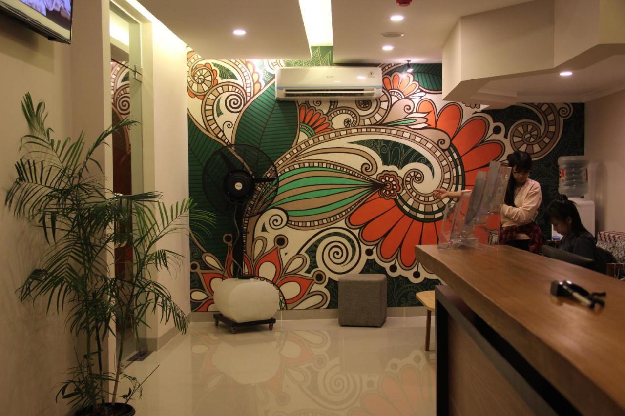 Front One Cabin Malioboro Jogja Γιογκιακάρτα Εξωτερικό φωτογραφία